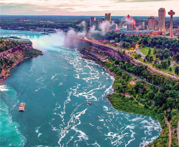 Embassy Suites Niagara Falls - Fallsview Hotel