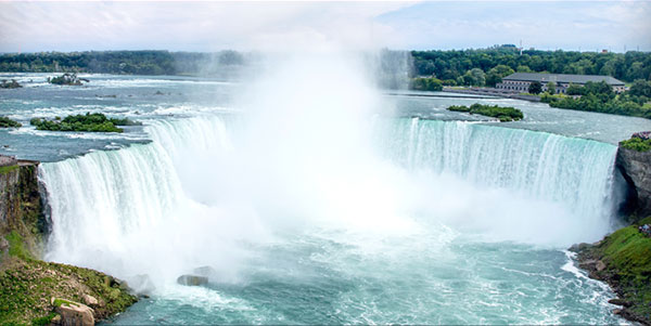 Embassy Suites Niagara Falls - Fallsview Hotel