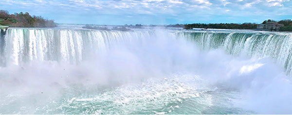 Embassy Suites Niagara Falls - Fallsview Hotel